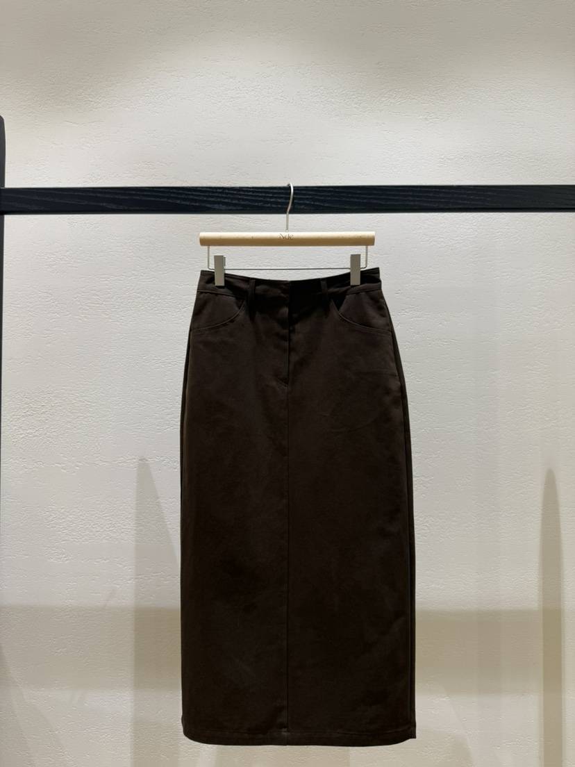 NDE東大門㊣實拍女士新品真品時尚職業推薦熱賣人氣25秋冬長裙NDE長裙