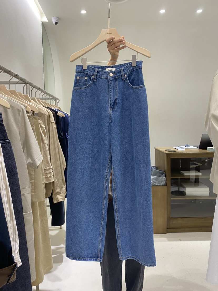 A WANT東大門㊣實拍女裝新品熱賣時尚職業人氣25秋冬牛仔褲A WANT牛仔褲