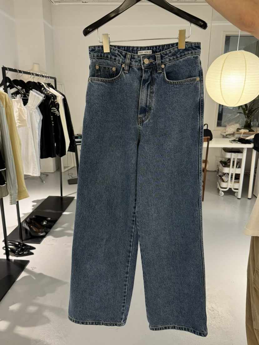 NEU ADULT韓國直郵㊣女裝新品人氣推薦真品25秋冬時尚牛仔褲NEU ADULT牛仔褲