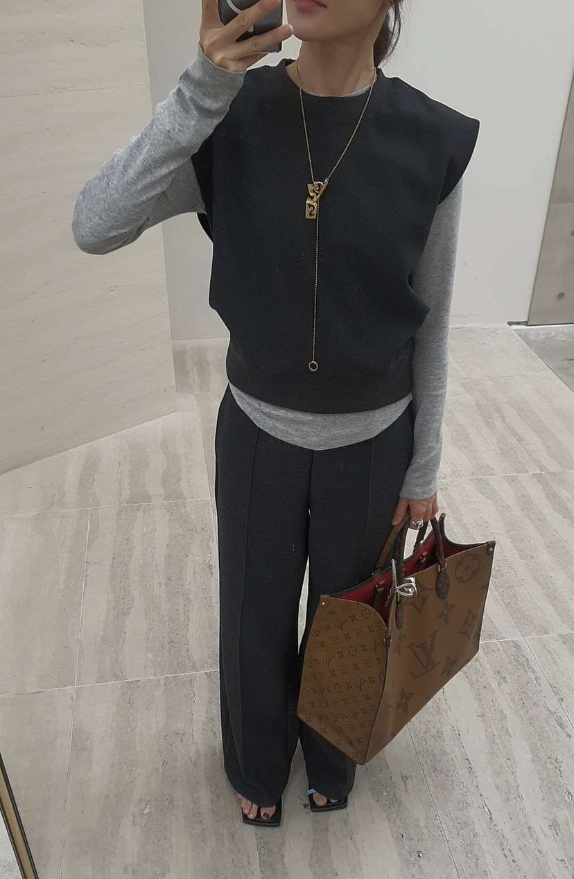 GENTLE B/LOVENTINA東大門㊣實拍女裝新品職業熱賣時尚套裝GENTLE B/LOVENTINA套裝