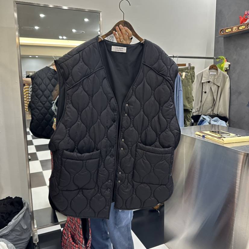 LADYBLACK東大門㊣代購女裝新品時尚職業推薦熱賣休閑馬甲絎縫LADYBLACK馬甲