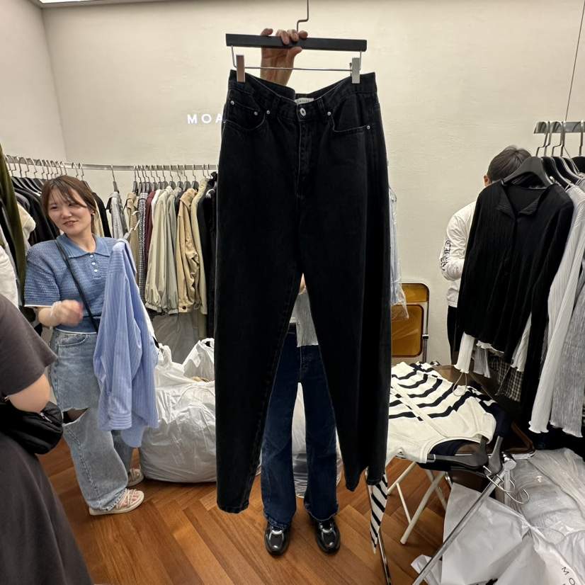 MOANA東大門㊣直郵女裝新品真品職業25秋冬休閑熱賣牛仔褲開衩MOANA牛仔褲