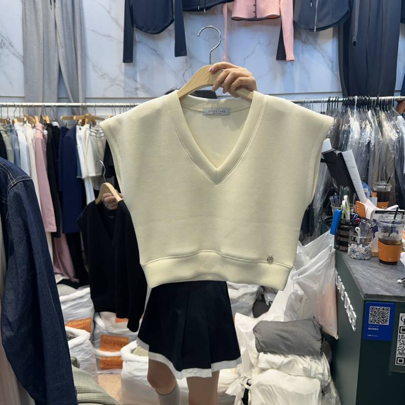 OLIVE TrEE東大門㊣實拍女裝新品真品職業時尚推薦熱賣馬甲OLIVE TrEE馬甲