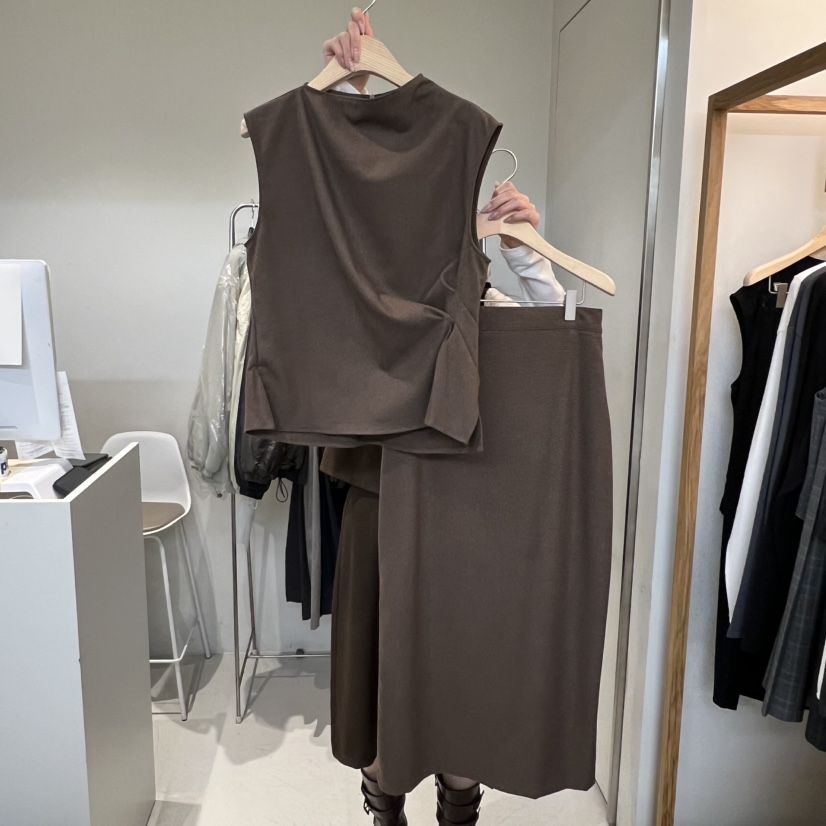 OUTRENE韓國直郵㊣女士新品熱賣推薦真品時尚職業人氣25秋冬套裝OUTRENE套裝