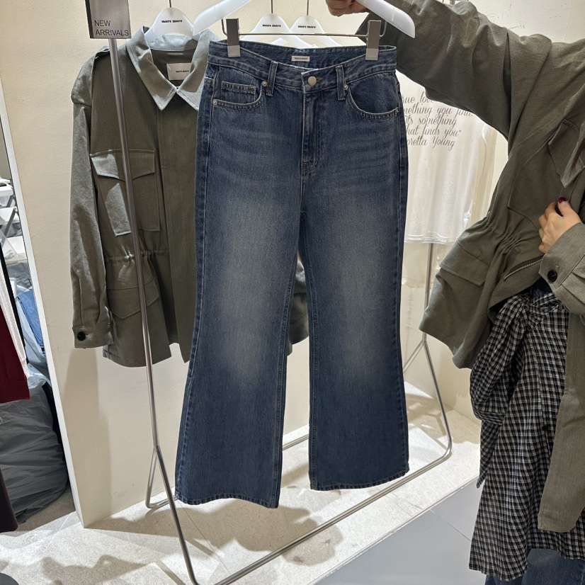 MOREMORE東大門㊣實拍女士新品推薦時尚職業熱賣人氣牛仔褲more more牛仔褲