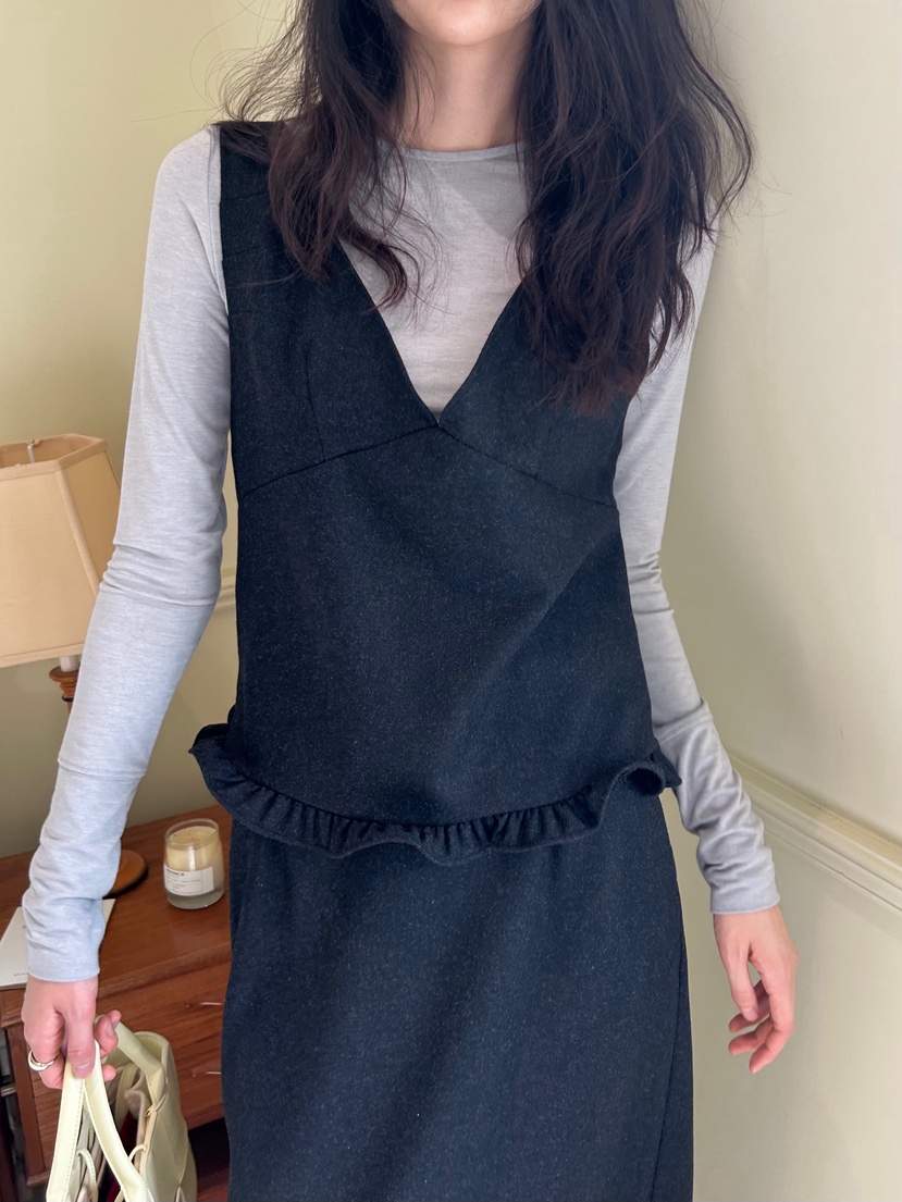 ME MO東大門㊣直郵女裝新款25秋冬時尚職業人氣休閑吊帶背心ME MO吊帶/背心