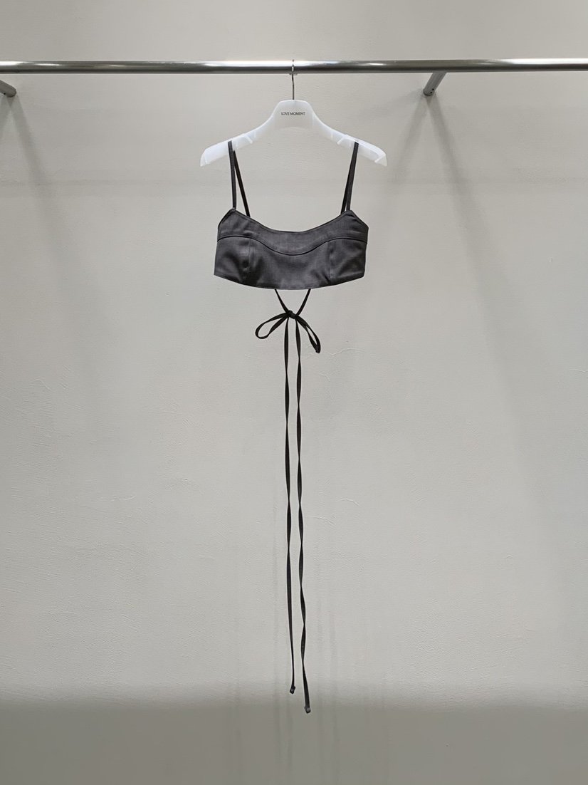 LOVE MOMENT東大門㊣直郵女裝新品人氣時尚真品熱賣吊帶背心LOVE MOMENT吊帶/背心