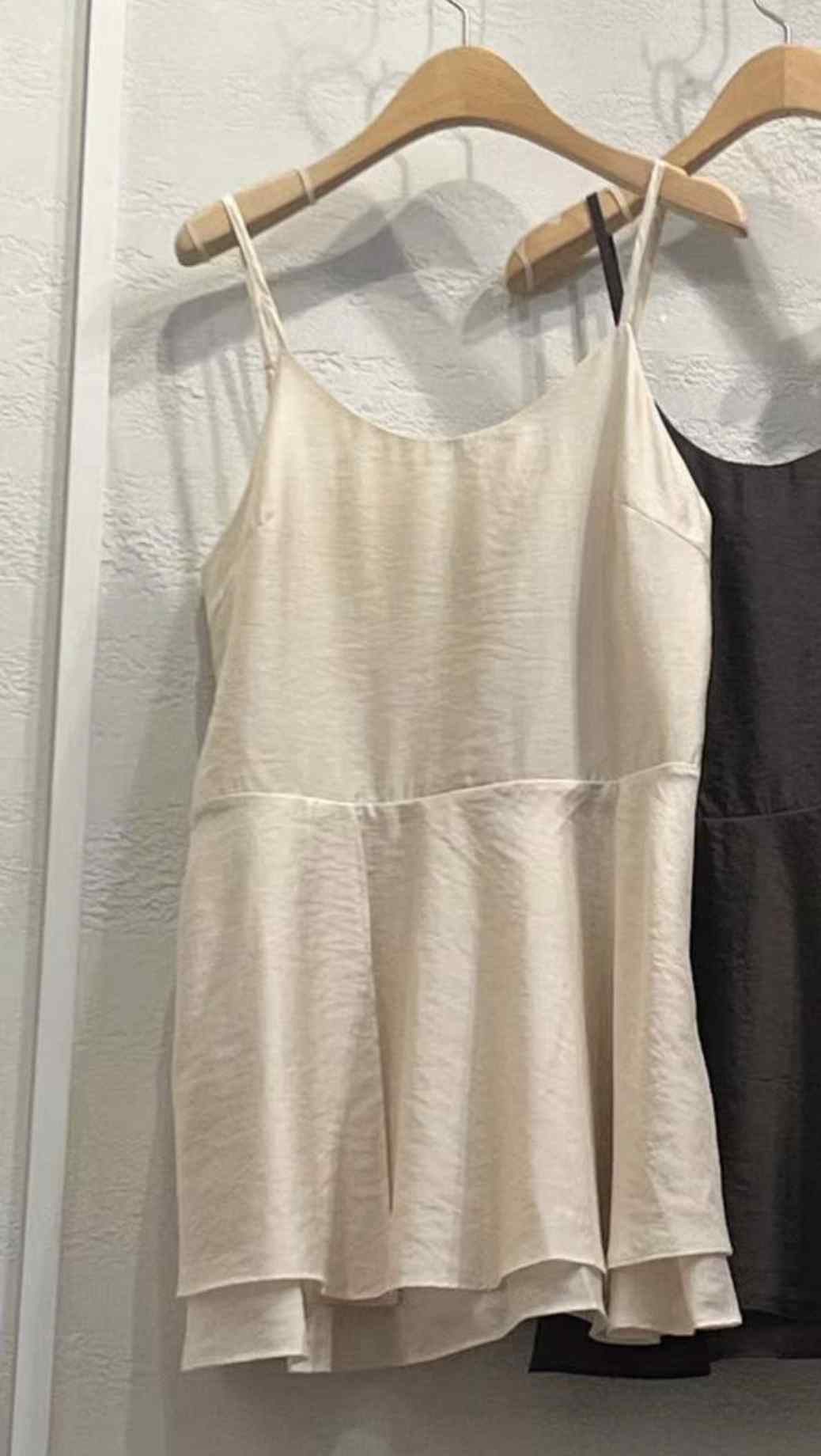 J ME韓國直郵㊣女裝新品人氣25秋冬熱賣推薦職業休閑吊帶背心J ME吊帶/背心
