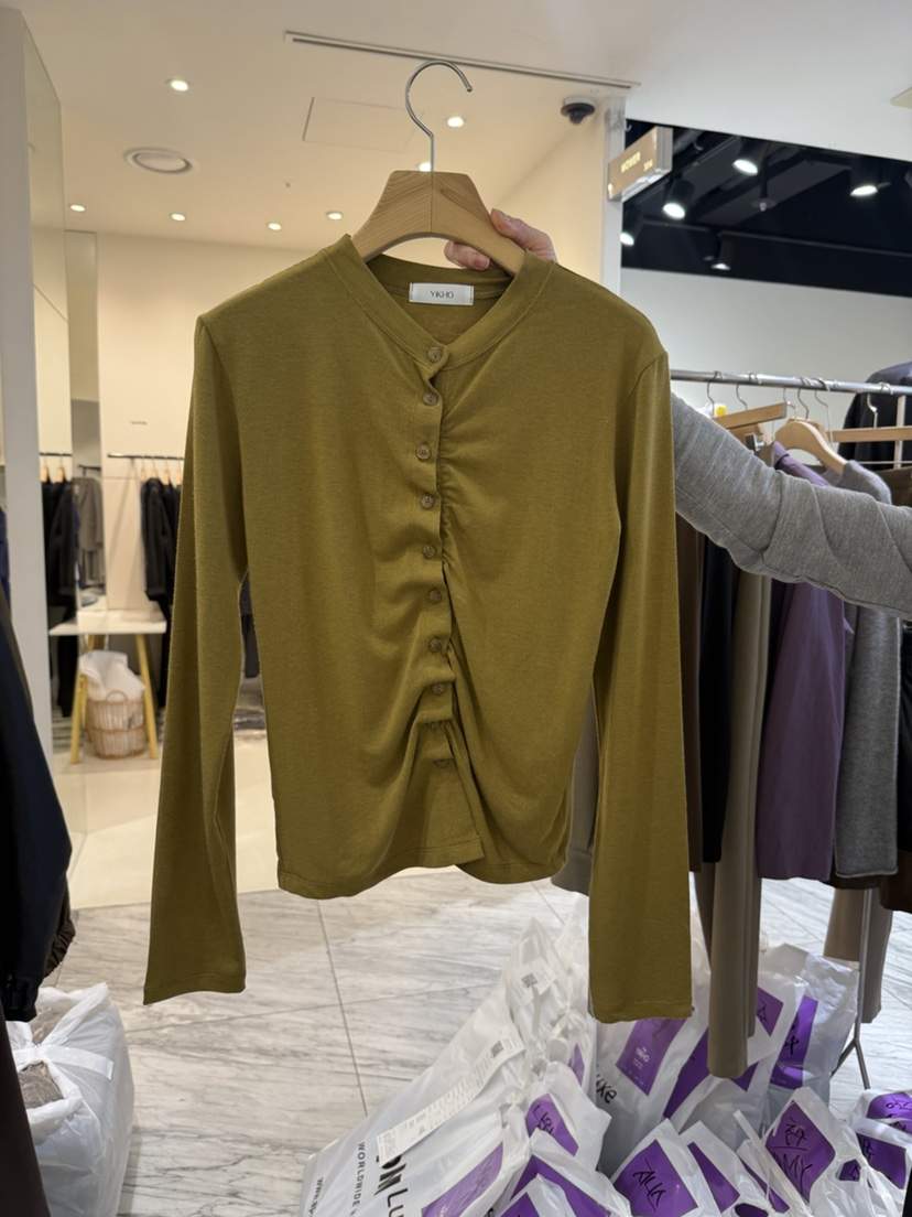 YIKHO STYLE東大門㊣實拍女士新品熱賣推薦長袖T恤褶皺開衫YIKHO STYLE長袖T恤