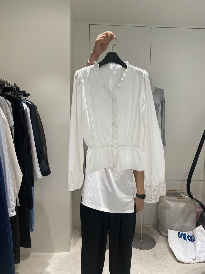 WELL KNOWN韓國直郵㊣女裝新品熱賣真品人氣襯衫蕾絲衫荷葉邊WELL KNOWN襯衫/蕾絲衫