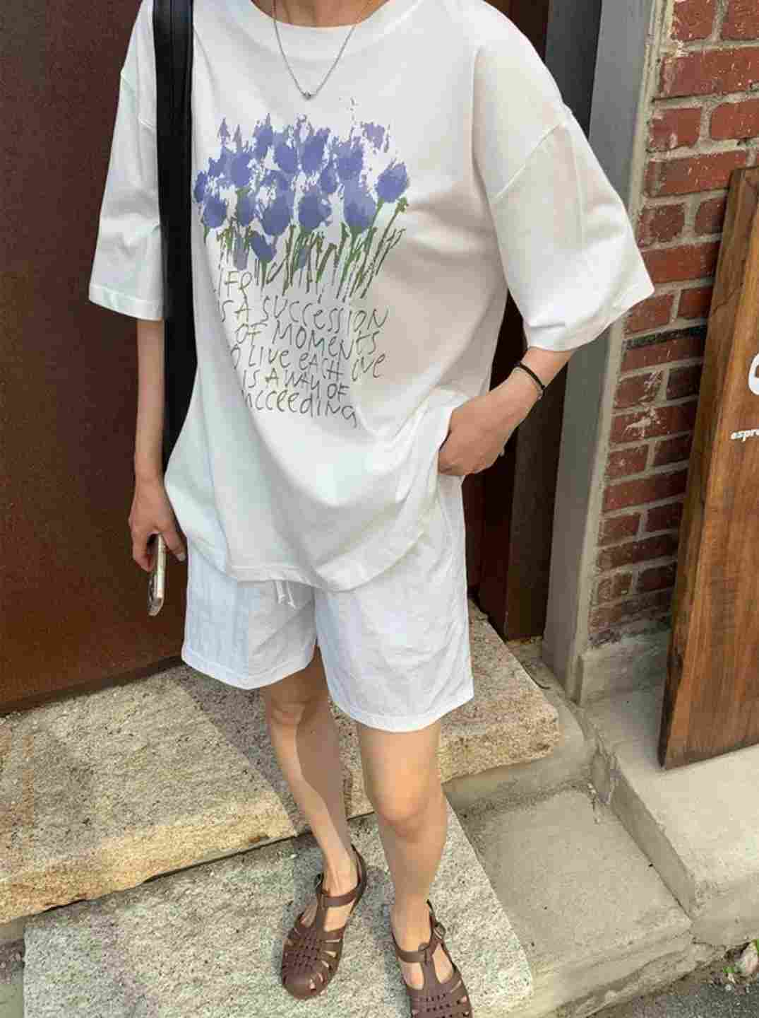 CRISPY CHIPS韓國直郵㊣女裝新品人氣休閑真品25秋冬熱賣T恤BLACKGHOBIT恤