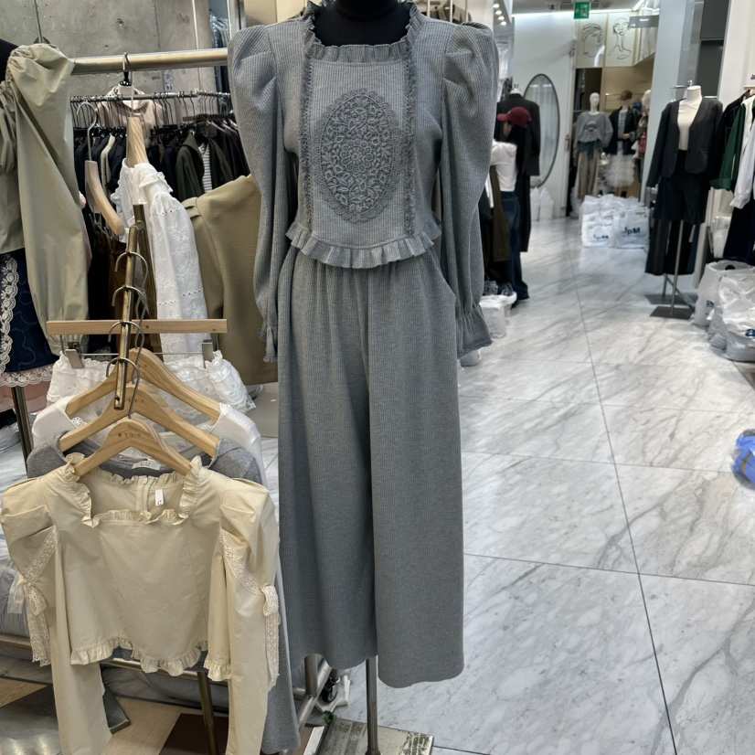 BEEN-A韓國直郵㊣女士新款職業熱賣時尚真品套裝兩件套套裝BEEN-A套裝