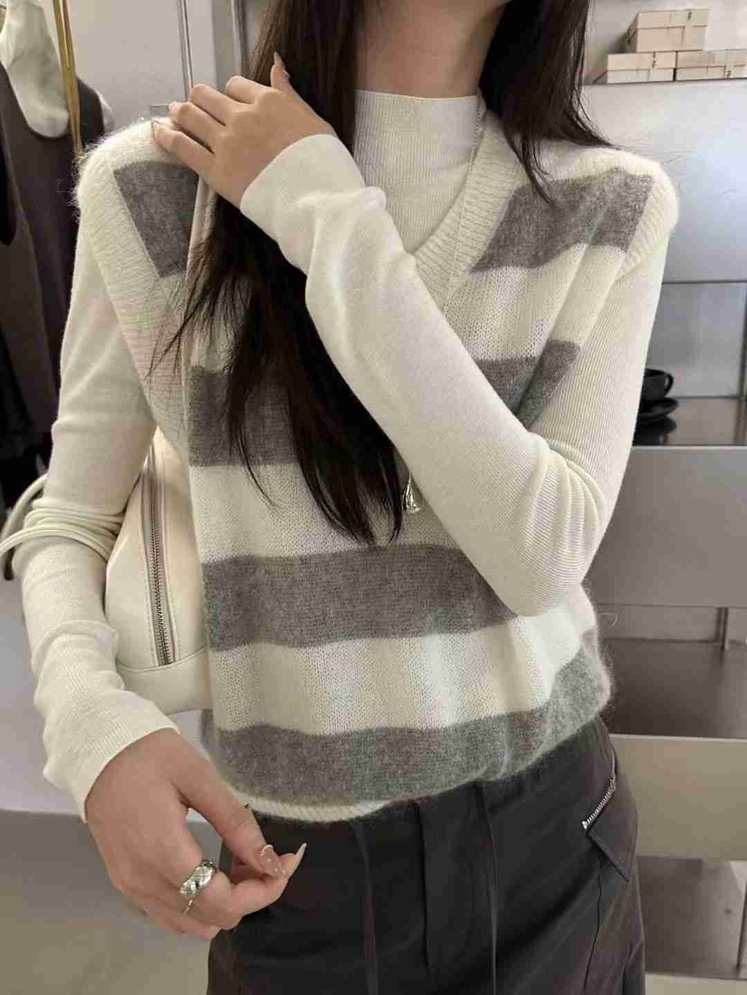 DOVER東大門㊣實拍女士新品25秋冬休閑吊帶背心不含內搭安哥拉DOVER吊帶/背心