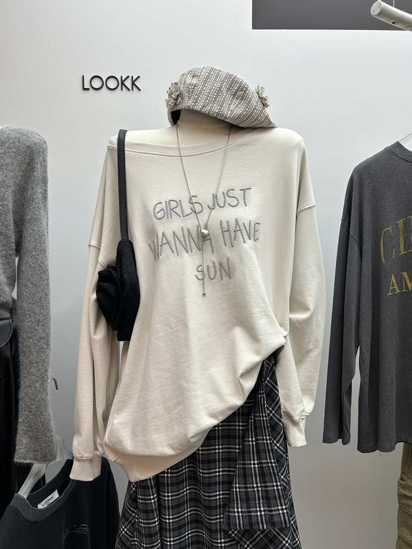 LOOKK東大門㊣實拍女裝新品熱賣時尚職業休閑25秋冬衛衣不含配飾LOOKK衛衣