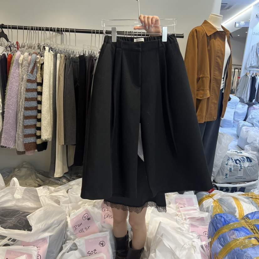 RIVEROOM韓國代購㊣女士新品時尚真品職業熱賣人氣推薦短褲RIVEROOM短褲