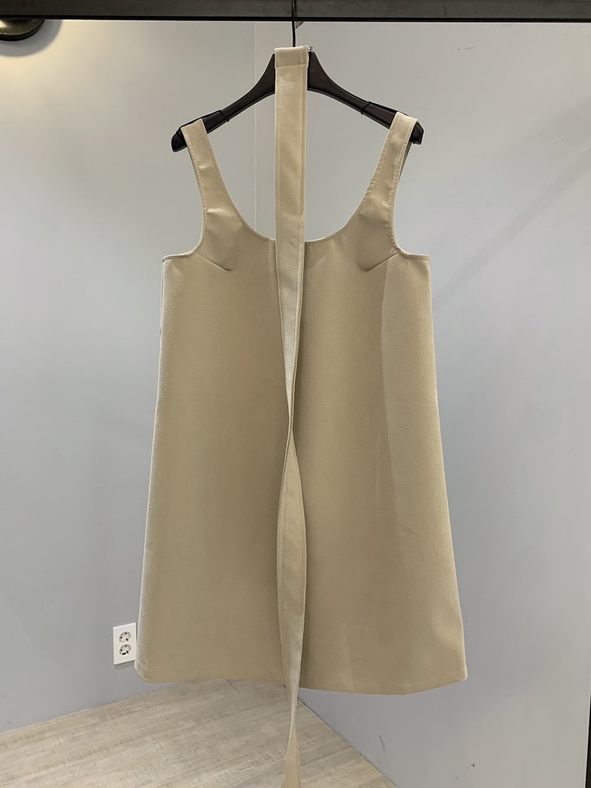 SOFTNESS東大門㊣直郵女裝新款25秋冬時尚連衣裙含腰帶絨面革Softness/Cosmic連衣裙