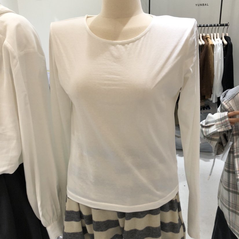 YUNBAL東大門㊣直郵女裝新品25秋冬職業人氣真品熱賣長袖T恤YUNBAL長袖T恤
