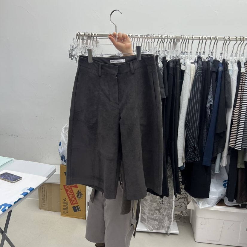 PADO韓國直郵㊣女裝新款推薦25秋冬職業休閑熱賣人氣短褲絨PADO短褲
