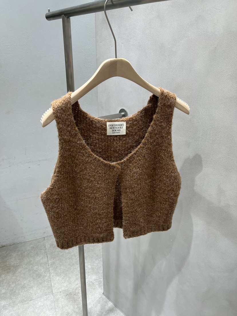 EVERCOMMERCE METICULOUSLY DESIGNED東大門㊣代購女士新款25秋冬馬甲羊駝EVERCOMMERCE馬甲