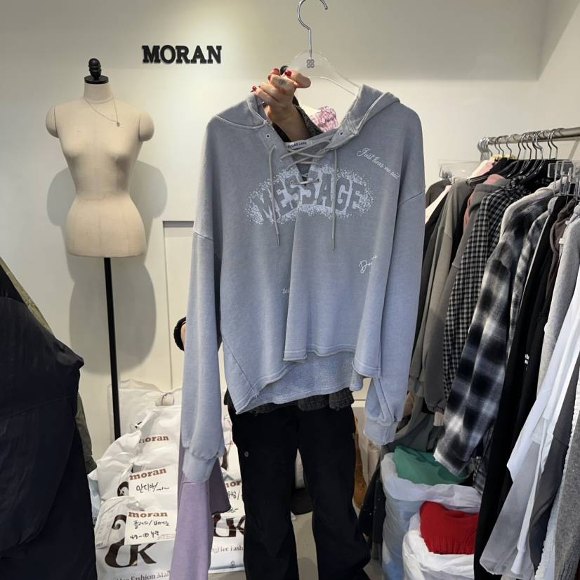 MORAN韓國直郵㊣女士新品熱賣休閑時尚人氣職業衛衣連帽衫短款MORAN/MOSCO衛衣