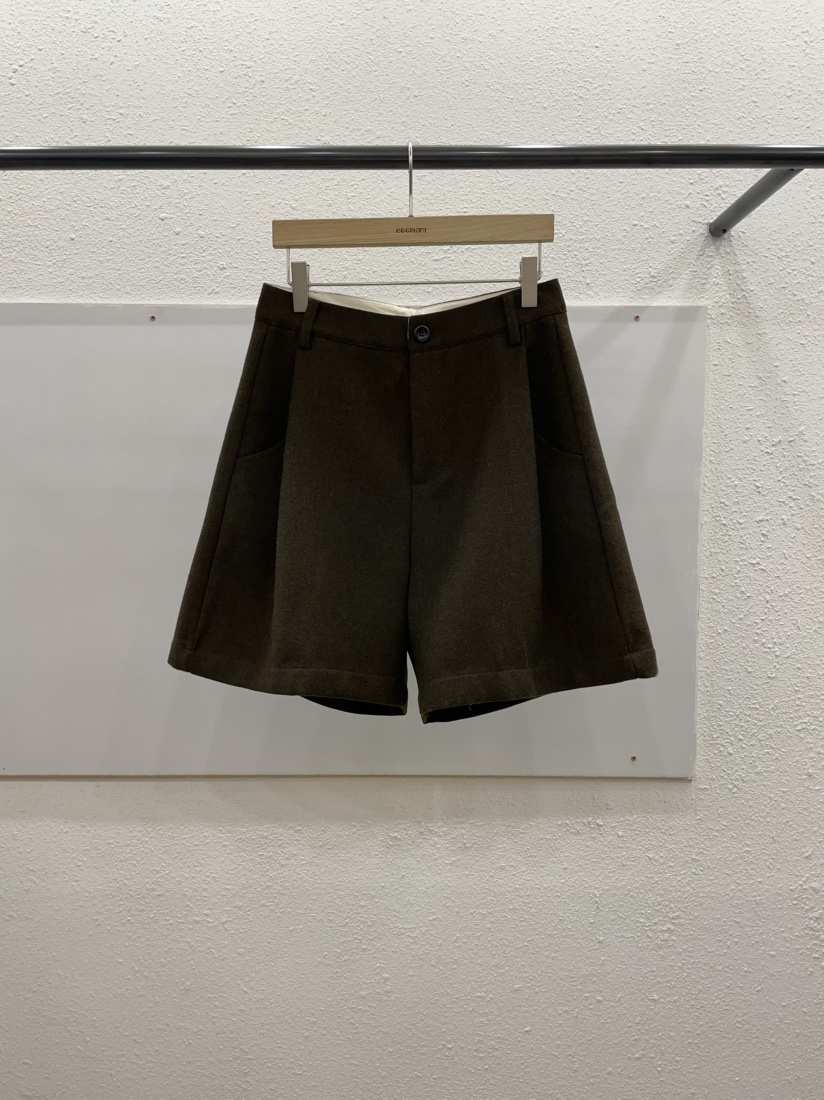 EGGPLANT東大門㊣代購女裝新款休閑人氣真品推薦25秋冬短褲羊毛EGGPLANT短褲