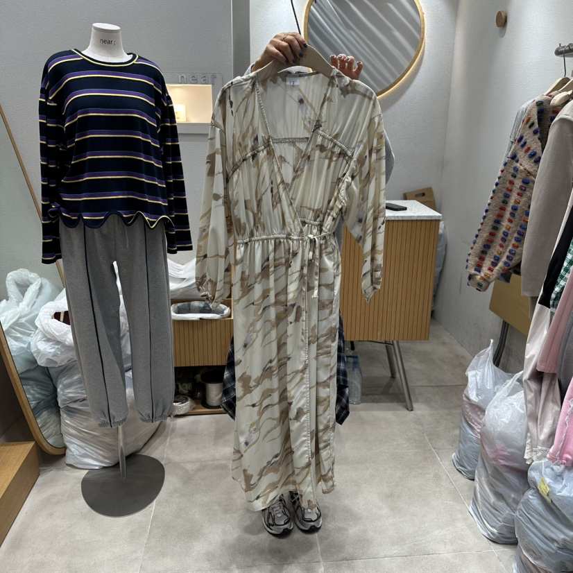 NEAR韓國代購㊣女士新品推薦職業人氣25秋冬休閑時尚連衣裙NEAR連衣裙