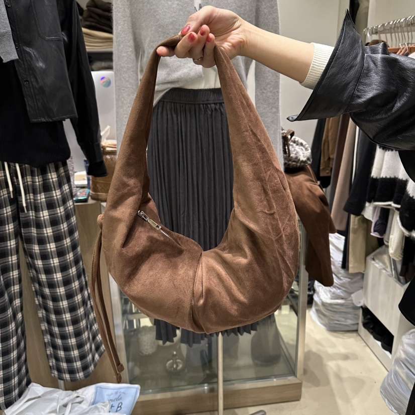 MELO韓國代購㊣女裝新款職業推薦人氣25秋冬時尚單肩斜跨包MELO單肩/斜跨包