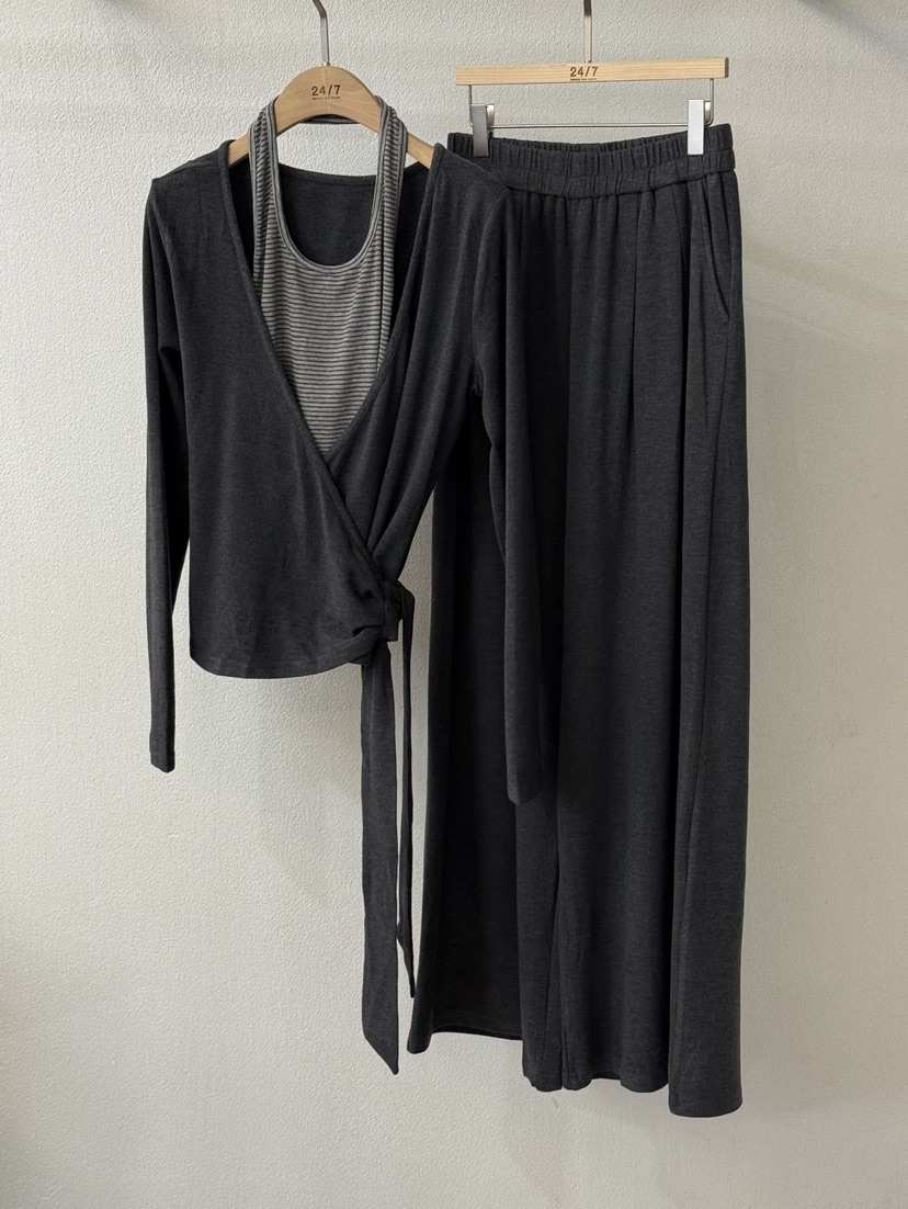 TWENTY FOUR SEVEN24-7東大門㊣代購女士新品休閑套裝兩件套套裝TEWNTY FOUR SEVEN24-7套裝