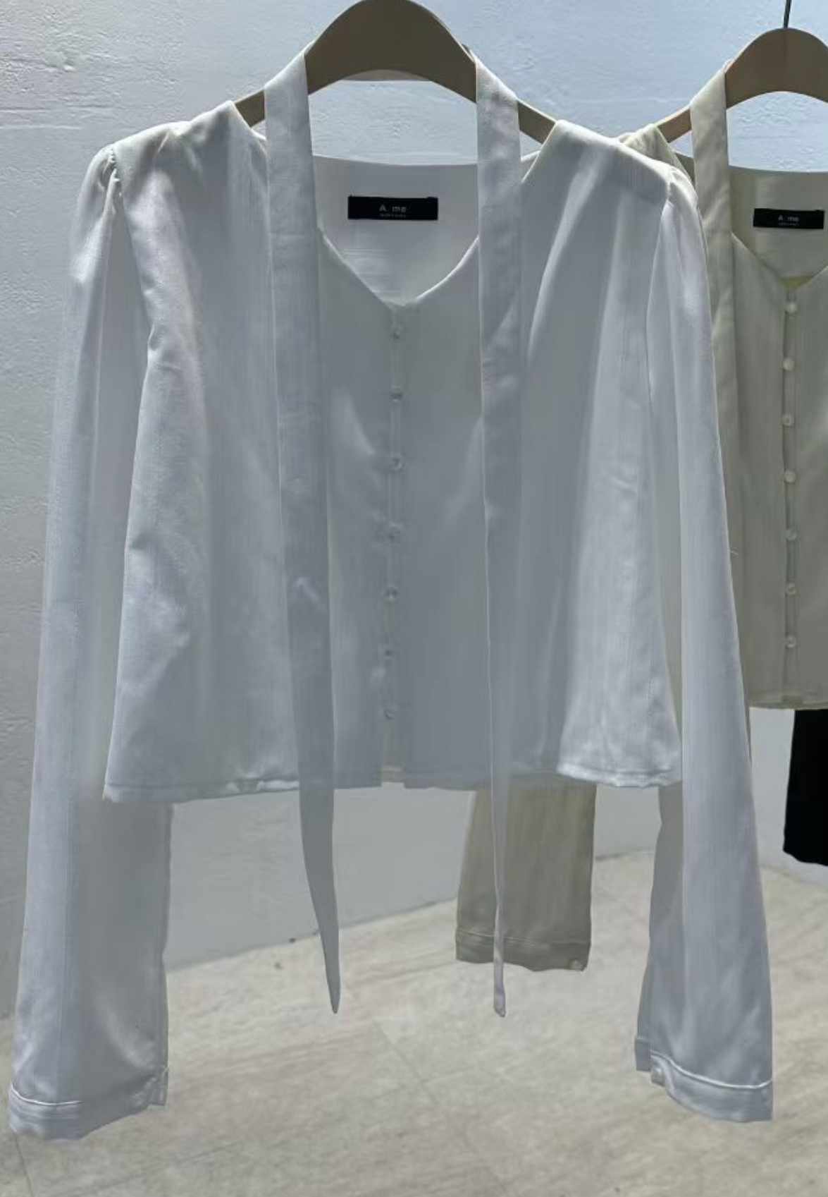 A.ME韓國代購㊣女裝新品職業25秋冬人氣真品襯衫蕾絲衫含脖帶A.ME襯衫/蕾絲衫