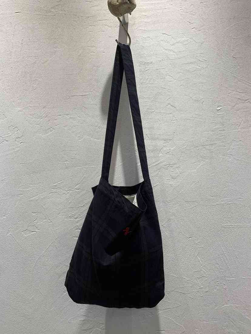 AT NOTE韓國代購㊣女士新款25秋冬推薦單肩斜跨包刺繡格紋AT NOTE單肩/斜跨包