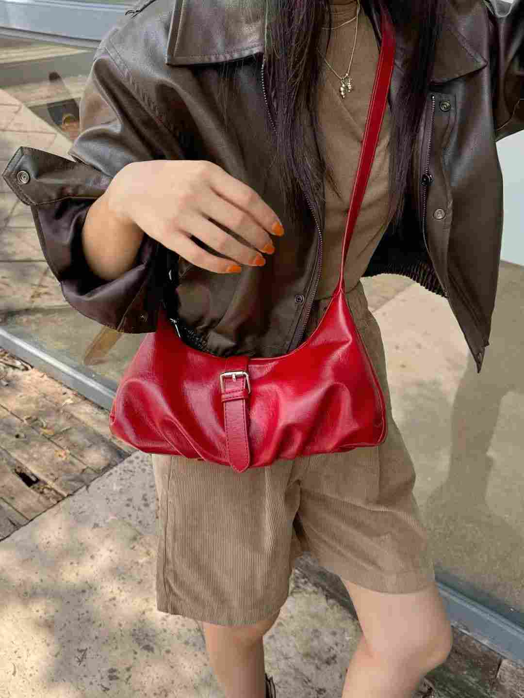 ORANGE-오렌지-OT韓國直郵㊣女裝新品熱賣單肩斜跨包褶皺ORANGE單肩/斜跨包