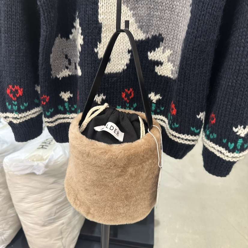HELDER-P東大門㊣實拍女裝新款真品手提包不含飾品小羊皮羊毛HELDER手提包