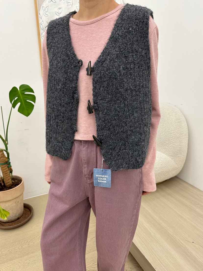 BUT韓國代購㊣女裝新款職業人氣時尚熱賣25秋冬馬甲不含內搭羊毛button馬甲