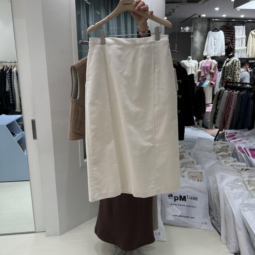 OURMOMENT東大門㊣實拍女裝新品推薦時尚25秋冬熱賣人氣長裙OURMOMENT長裙