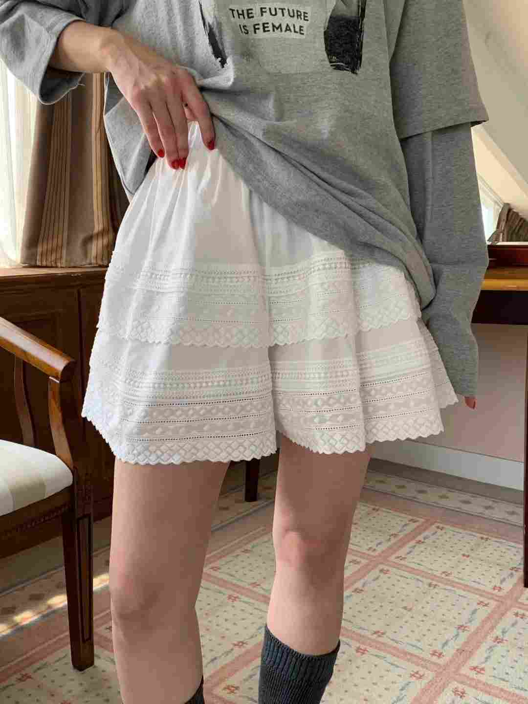 VICTORIA東大門㊣實拍女裝新品休閑熱賣25秋冬時尚短褲蕾絲VICTORIA短褲