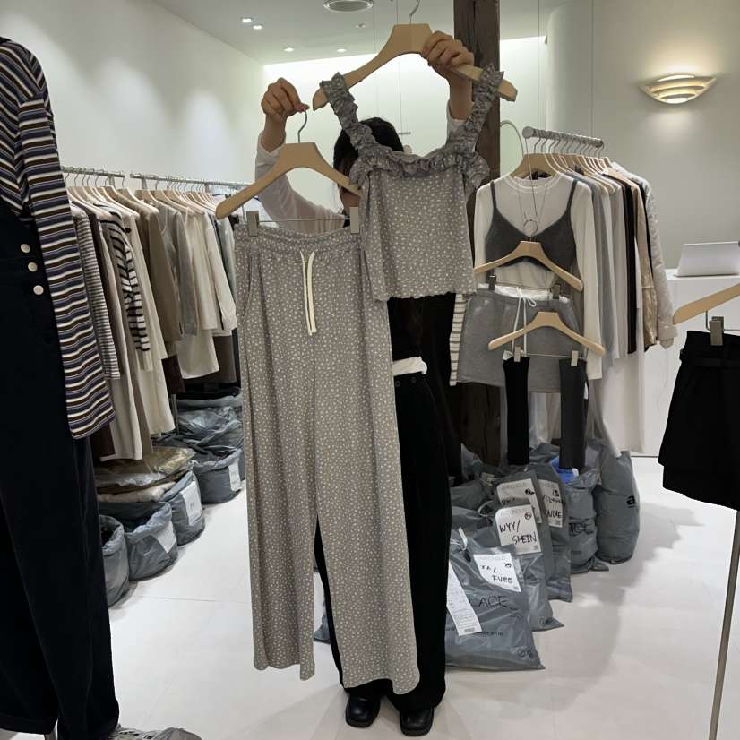 AVECNOUS東大門㊣直郵女裝新品推薦真品人氣休閑套裝兩件套AVECNOUS套裝