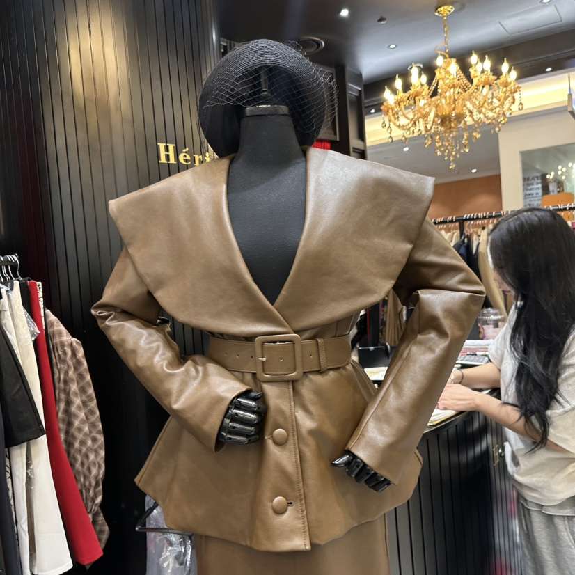 HERISH-HAUTE東大門㊣直郵女裝新品真品人氣時尚推薦夾克斗篷HERISH-HAUTE夾克