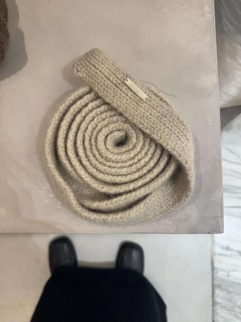 LEGACY韓國代購㊣女裝新款職業人氣熱賣時尚圍巾披肩羊絨圍巾LEGACY圍巾/披肩