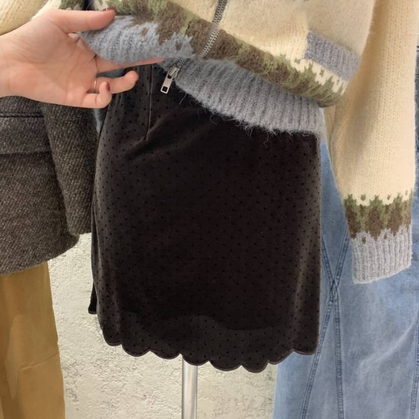 SOLD OUT東大門㊣實拍女裝新款休閑推薦職業人氣短裙天鵝絨SOLD OUT短裙