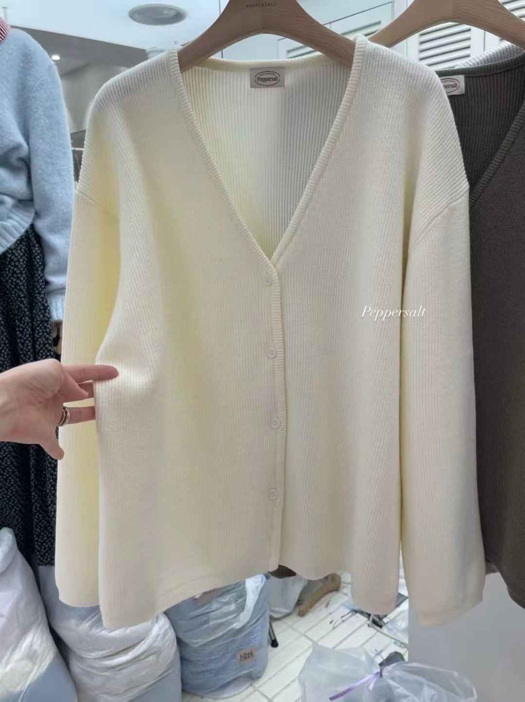 PEPPER 페페東大門㊣代購女士新款熱賣推薦人氣針織衫開衫PEPPER-SEOUL針織衫