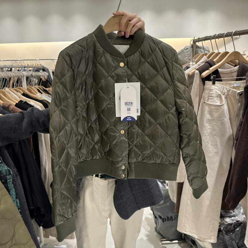 BLUEI-D東大門㊣直郵女裝新款推薦休閑熱賣人氣短款羽絨服Blue i-d短款羽絨服