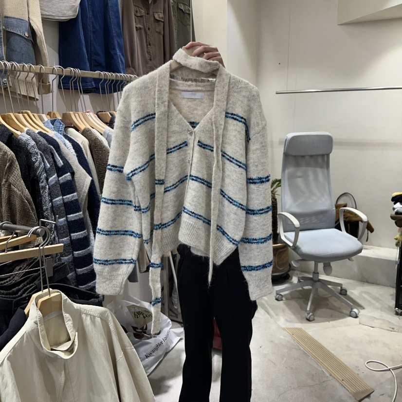 HIPTIQUE東大門㊣實拍女裝新款時尚人氣25秋冬熱賣毛衣含脖帶HIPTIQUE毛衣