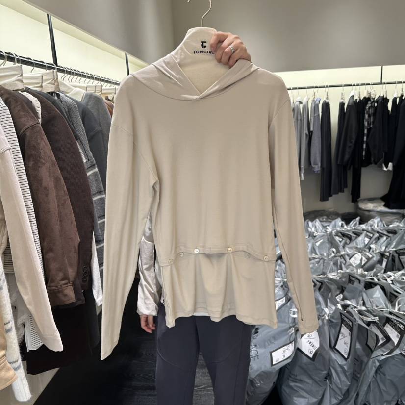 TOMGIRL東大門㊣直郵女裝新品人氣職業時尚推薦衛衣連帽衫紐扣TOMGIRL衛衣