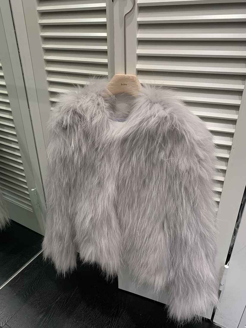 LE OVE/VERDI東大門㊣代購女裝新品熱賣夾克皮草浣熊連帽LE OVE/VERDI夾克