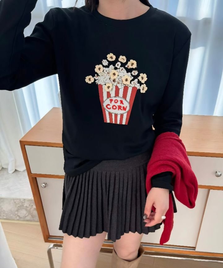 BLING BLING-S韓國代購㊣女裝新品25秋冬時尚人氣長袖T恤BLING BLING-S長袖T恤