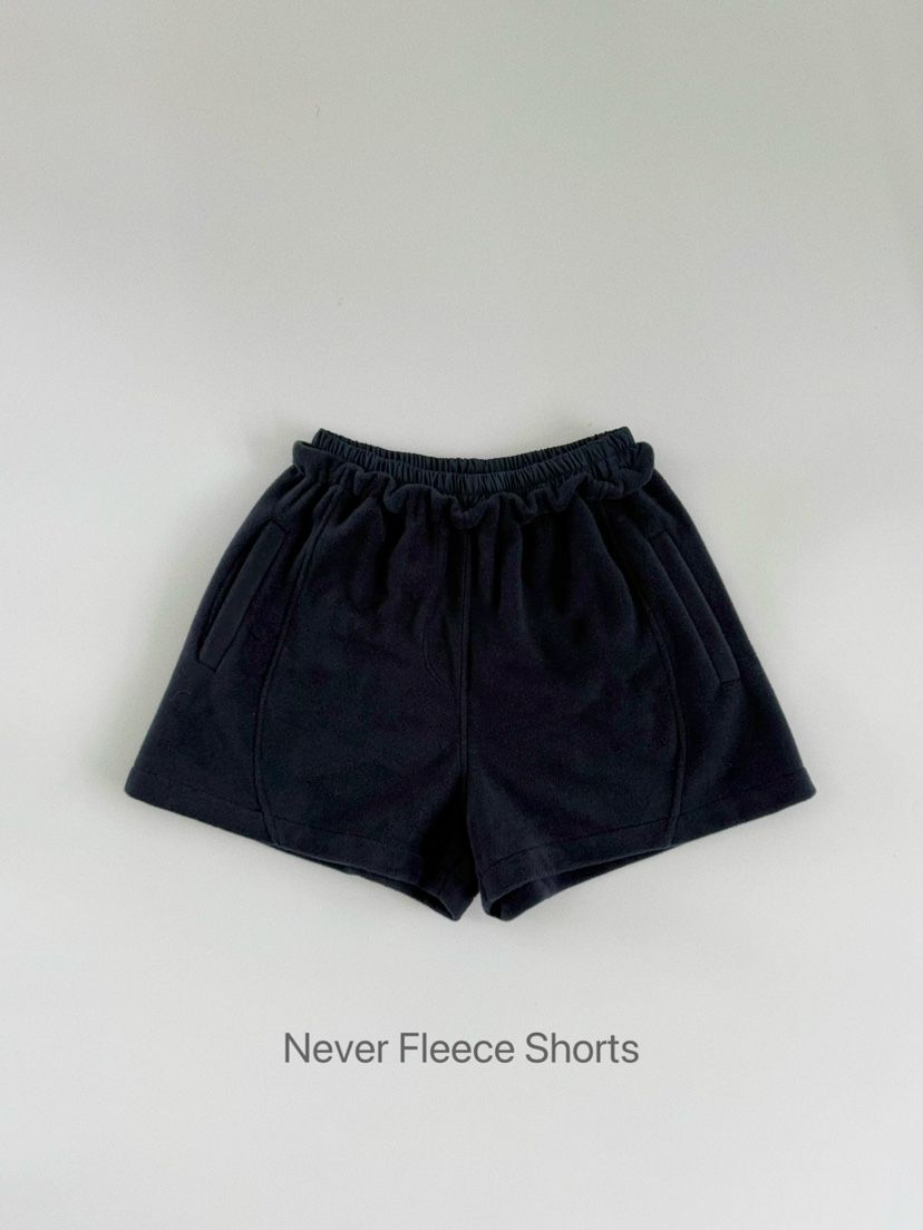 OLI SEOUL東大門㊣實拍女裝新款25秋冬熱賣人氣時尚推薦短褲OLI SEOUL短褲