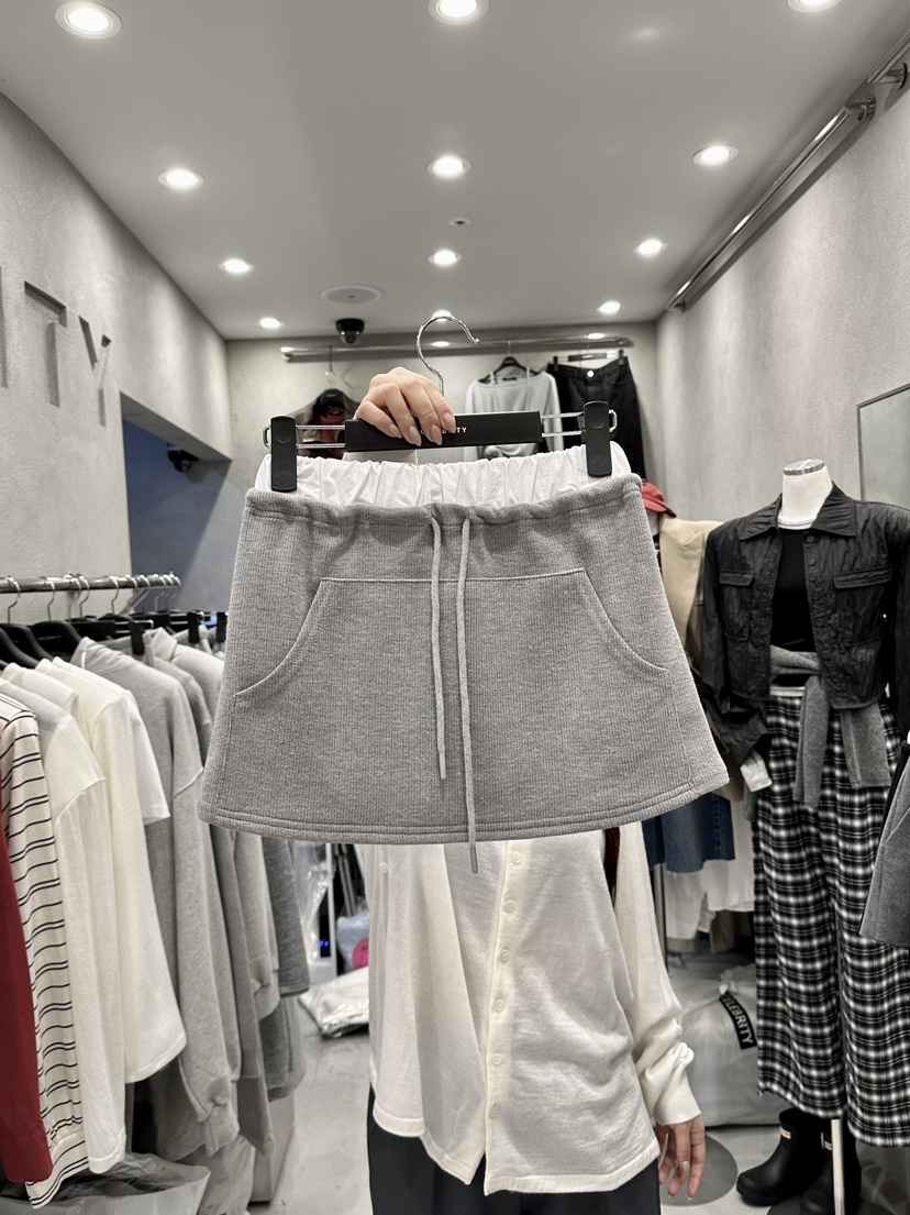 CELEBRITY-A韓國代購㊣女士新品25秋冬時尚休閑熱賣職業裙褲CELEBRITY-A裙褲