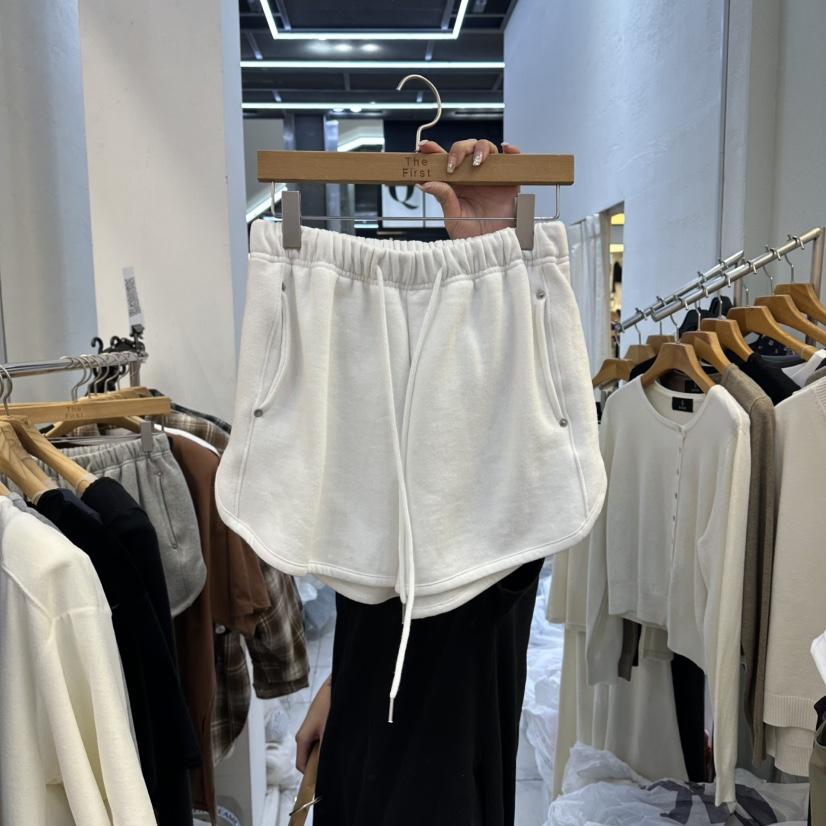 THE FIRST-Q東大門㊣代購女士新款人氣職業推薦休閑熱賣短褲THE FIRST短褲