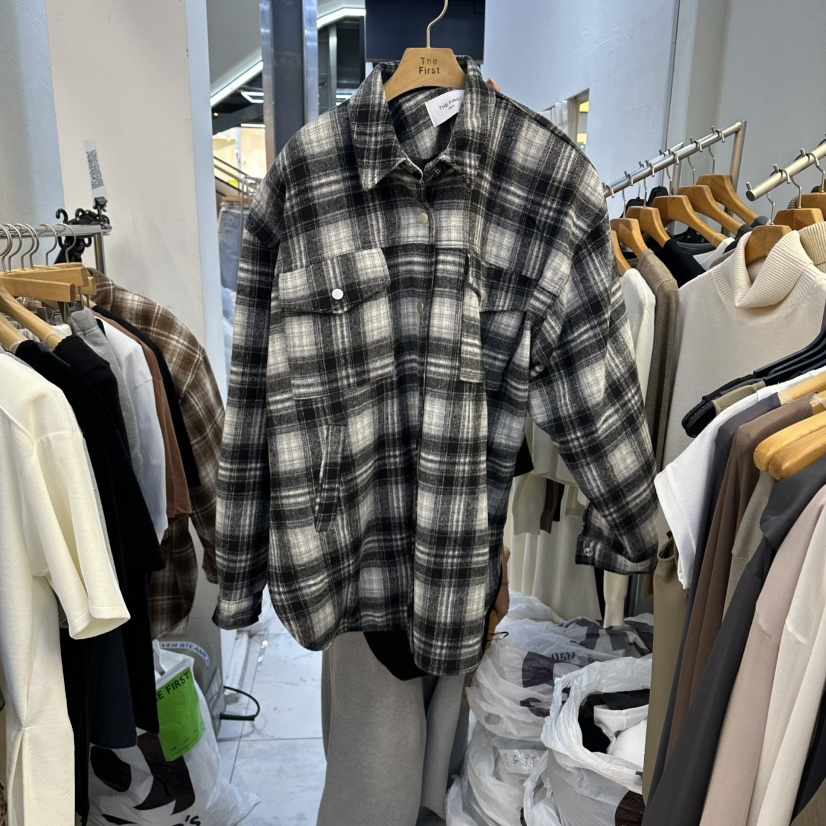 THE FIRST-Q東大門㊣直郵女士新款人氣襯衫蕾絲衫奶油色羊毛格紋THE FIRST襯衫/蕾絲衫