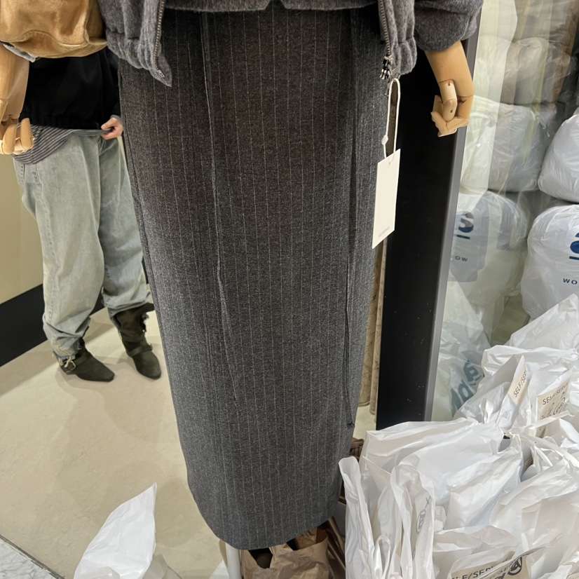 SELF SERVICE東大門㊣直郵女裝新品人氣推薦25秋冬職業長裙SELF SERVICE長裙